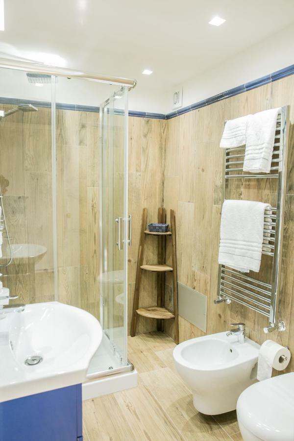 Casa Cairoli Hotel Наполи Екстериор снимка
